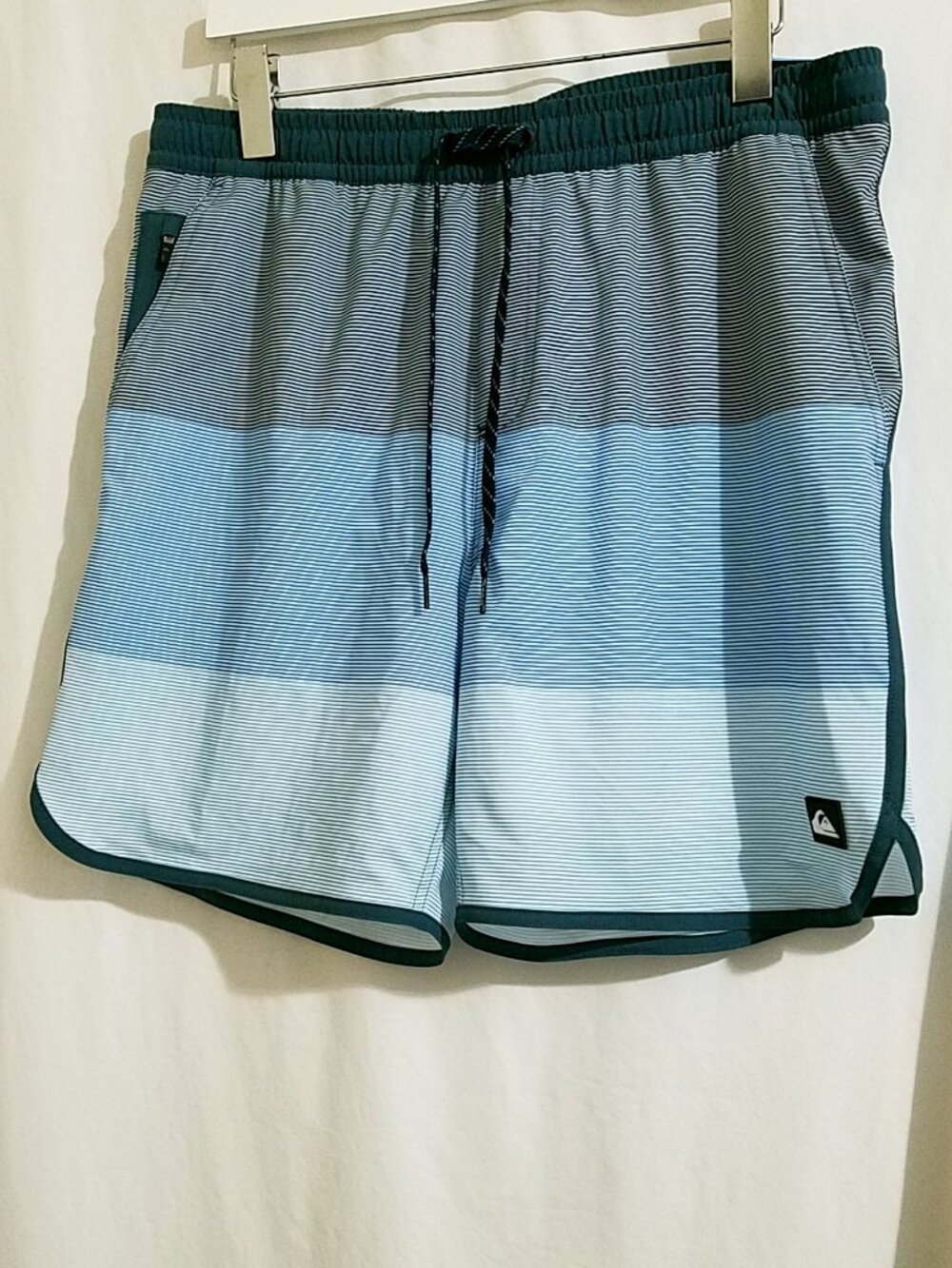 Quiksilver Swim Trunks Large Multicolor Striped NWT